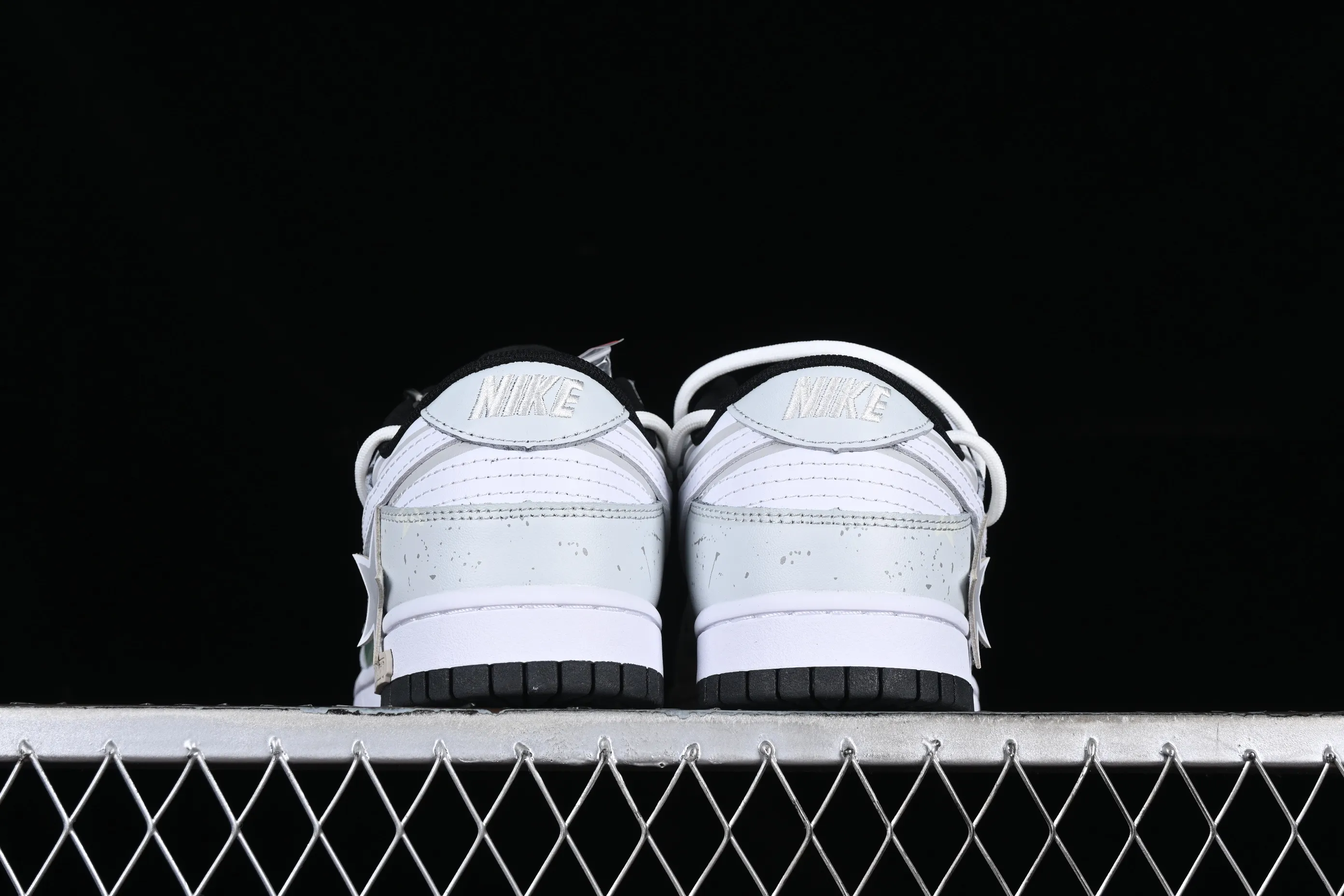 All categories Nk SB Dunk series Nk SB Dunk Low low-top sneakers Nk Dunk Low Dream Press Galaxy Stars Laser SB strap low-top casual sneakers DD1391-100
